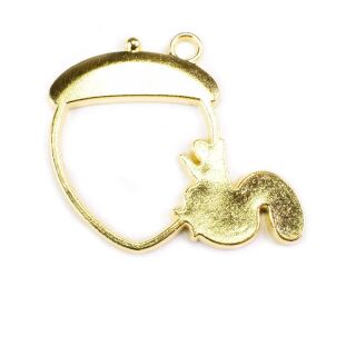 bezel acorn with squirrel gold