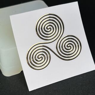 metal sticker mystic symbols gold - design 64 - triskele